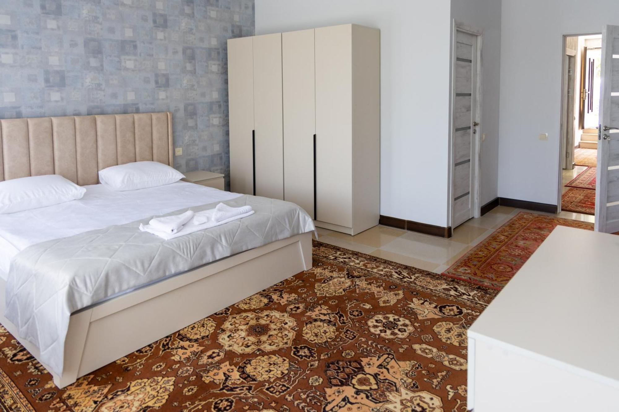 Gladzor Hotel Экстерьер фото